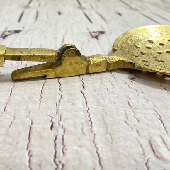 Decorative antique brass spoon with folding handle - Picture 9 of 9